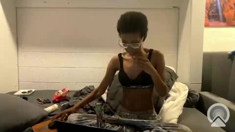 lalunevelvet online show from 02-24-25, 02:40