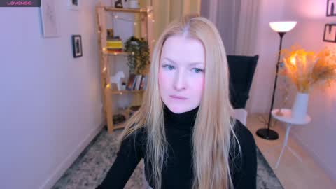 Laly online show from 12-30-24, 03:24