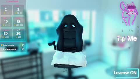 Laly online show from 01-25-25, 07:49