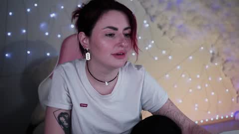 just call me Lana  and her security online show from 12-20-24, 05:40