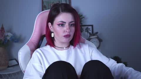 just call me Lana  and her security online show from 01-18-25, 05:48