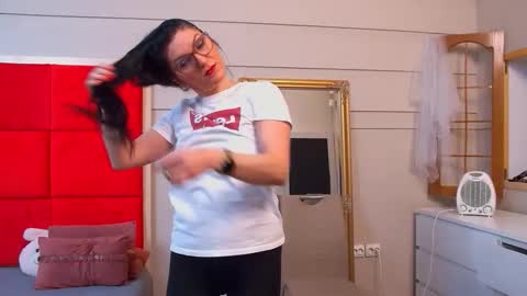 LanaBanner online show from 02-08-26, 07:01