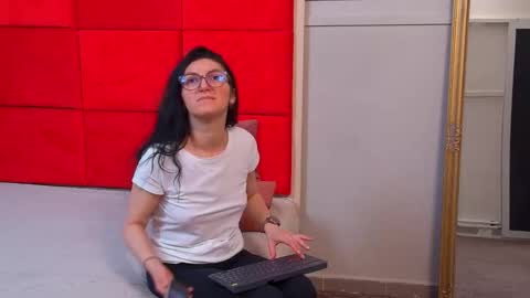 LanaBanner online show from 04-26-26, 04:21