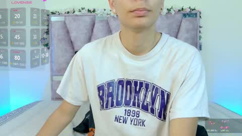 Snapshot of lana_bennett69 chatting on 10-29-25, 10:17 Lana online show from 10-29-25, 10:17