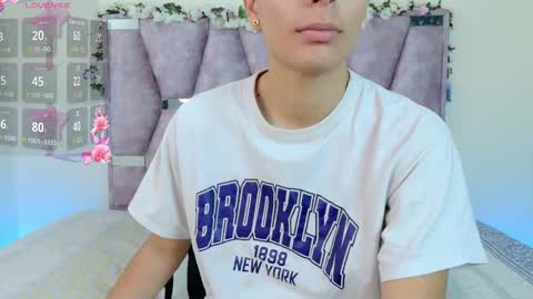 Snapshot of lana_bennett69 chatting on 11-18-25, 09:25 Lana online show from 11-18-25, 09:25