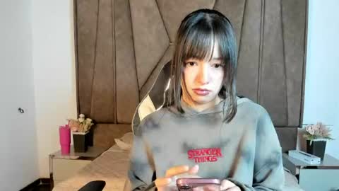 Snapshot of lana_collins_ chatting on 06-18-26, 04:57 Lana online show from 06-18-26, 04:57