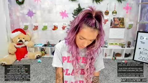 Lana Del Bae online show from 12-17-25, 03:34