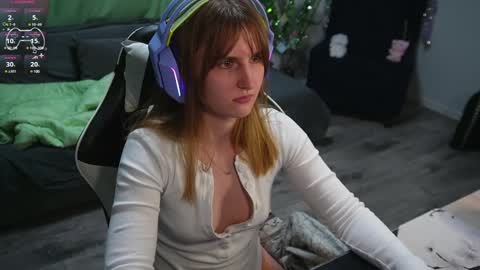 Snapshot of lana_del_kay chatting on 01-22-25, 06:41 Kay online show from 01-22-25, 06:41