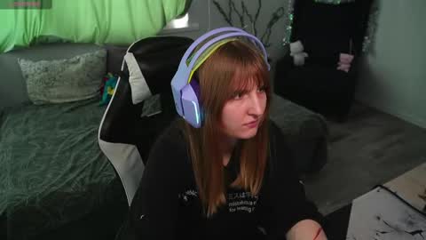 Snapshot of lana_del_kay chatting on 02-15-25, 08:54 Kay online show from 02-15-25, 08:54