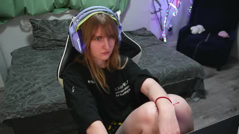 Snapshot of lana_del_kay chatting on 02-28-25, 08:18 Kay online show from 02-28-25, 08:18