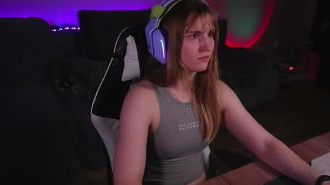 Snapshot of lana_del_kay chatting on 10-05-25, 08:51 Kay online show from 10-05-25, 08:51