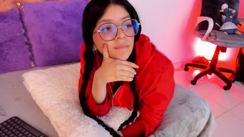 Snapshot of lana_dol chatting on 01-28-25, 12:22 ... . . ... online show from 01-28-25, 12:22