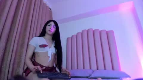 lana_fox01 online show from 07-24-26, 04:32