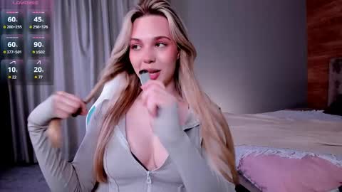 Lana online show from 06-05-26, 03:51