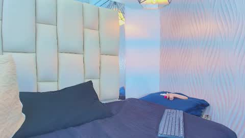 Vanessa  online show from 02-19-26, 12:12