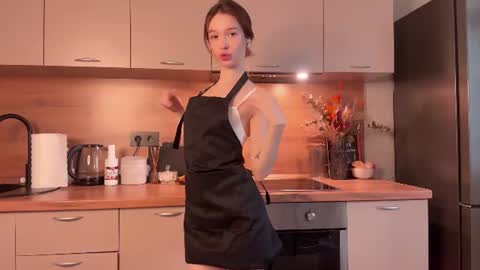 Cleo online show from 06-20-26, 03:37