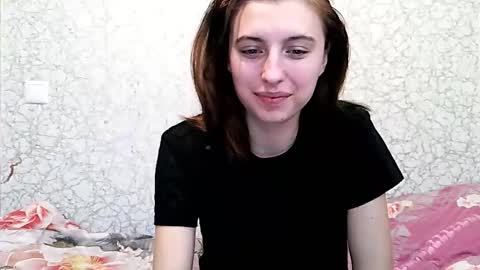 Snapshot of lanabeils chatting on 12-04-25, 09:18 Lana online show from 12-04-25, 09:18