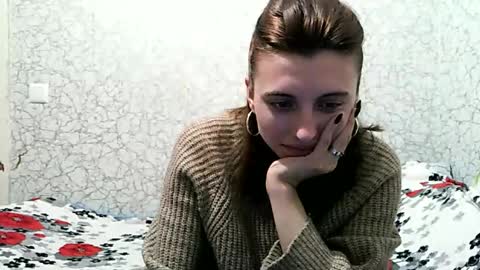 Snapshot of lanabeils chatting on 12-17-25, 02:56 Lana online show from 12-17-25, 02:56