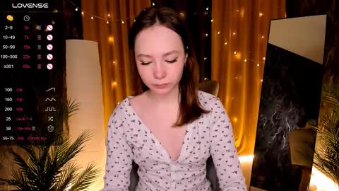 Snapshot of lanablu_ chatting on 01-11-26, 08:41 Lana online show from 01-11-26, 08:41