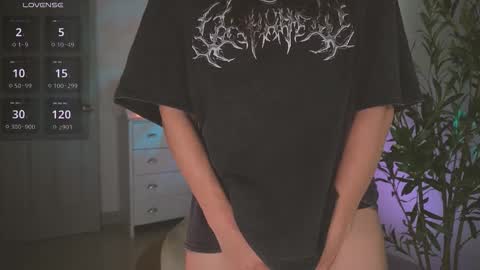 Lana online show from 04-27-26, 04:10