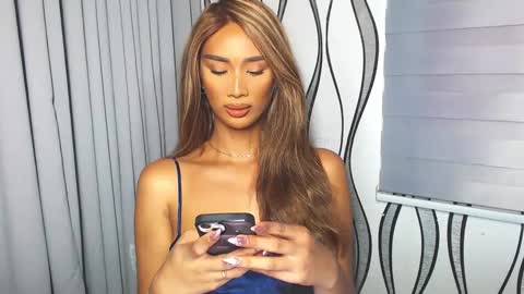 Snapshot of lanadel_hilton chatting on 02-04-25, 01:56 Lana online show from 02-04-25, 01:56