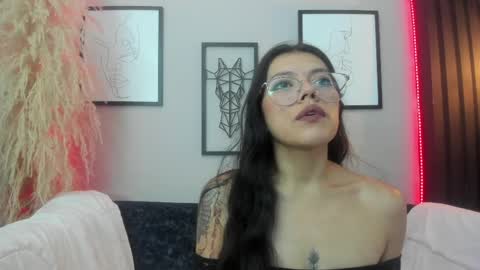 Lana online show from 04-19-26, 12:37