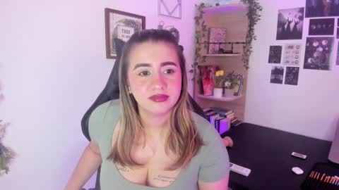 Snapshot of lanaherondale_ chatting on 09-15-25, 07:58 lanaherondale_ online show from 09-15-25, 07:58