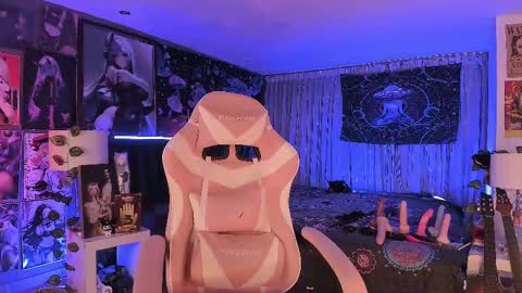 L A N A  online show from 03-10-25, 01:12