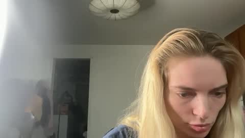 Snapshot of lanasharapovaxxx chatting on 03-15-26, 10:49 lanasharapovaxxx online show from 03-15-26, 10:49