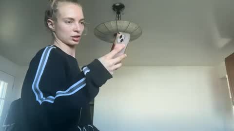 Snapshot of lanasharapovaxxx chatting on 03-16-26, 07:40 lanasharapovaxxx online show from 03-16-26, 07:40