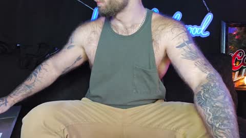 Snapshot of lancehardwood222 chatting on 12-13-24, 01:26 LANCE online show from 12-13-24, 01:26