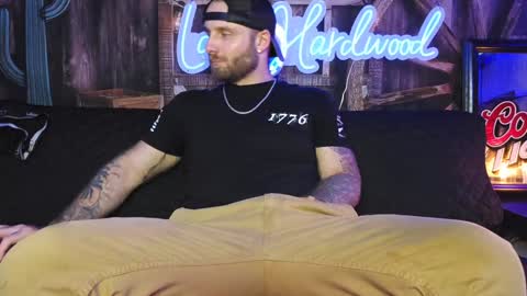 Snapshot of lancehardwood222 chatting on 12-29-24, 02:17 LANCE online show from 12-29-24, 02:17