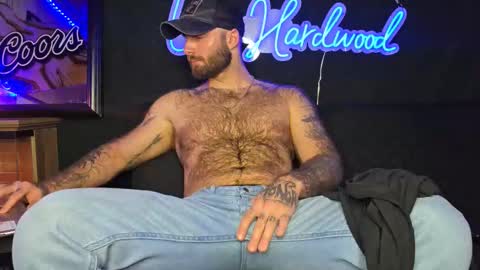 Snapshot of lancehardwood222 chatting on 01-11-26, 01:21 LANCE online show from 01-11-26, 01:21