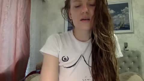 Snapshot of langoria chatting on 05-06-26, 11:59 langoria online show from 05-06-26, 11:59