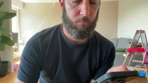 Snapshot of lanimalr chatting on 05-22-26, 09:59 Lanimal online show from 05-22-26, 09:59