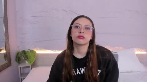 Lanna online show from 03-11-26, 11:49