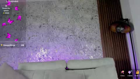 Snapshot of lanna__hot chatting on 12-21-24, 05:14 online show from 12-21-24, 05:14