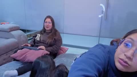 Snapshot of lanna_as chatting on 07-04-26, 03:45 lanna_as online show from 07-04-26, 03:45