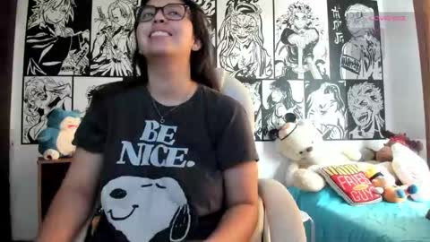 lanna miller     online show from 11-12-25, 01:44