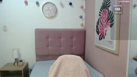 Lanna online show from 11-06-25, 01:12