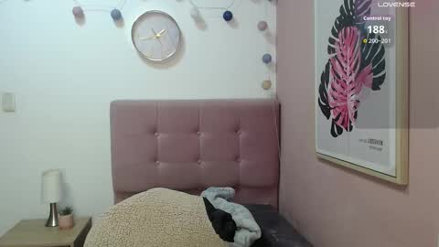 Lanna online show from 11-24-25, 01:33