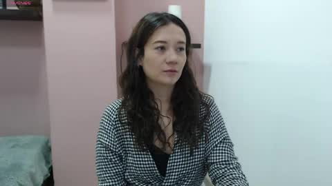 Lanna online show from 05-05-26, 01:08