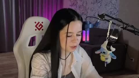 Monica online show from 05-06-26, 07:24