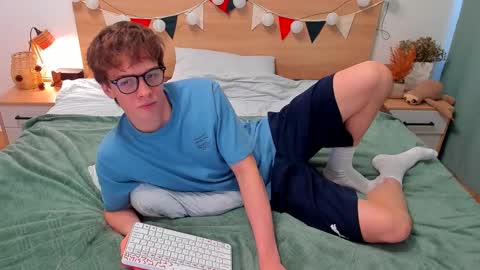 Fandi online show from 11-16-25, 09:59