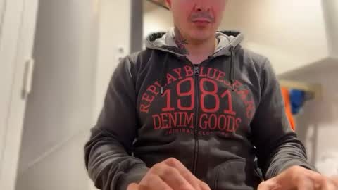 Snapshot of lanzarote6 chatting on 01-30-25, 08:43 BDSM online show from 01-30-25, 08:43