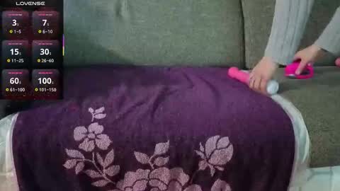 Snapshot of lapetitefrenchie83 chatting on 09-12-25, 09:59 lapetitefrenchie83 online show from 09-12-25, 09:59