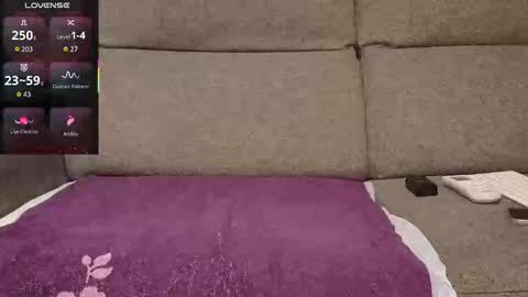 Snapshot of lapetitefrenchie83 chatting on 11-20-25, 10:59 lapetitefrenchie83 online show from 11-20-25, 10:59