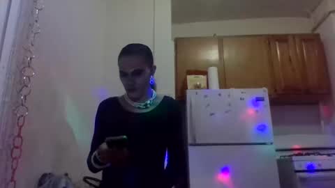 Lapuzzycat201923 online show from 01-16-25, 10:10