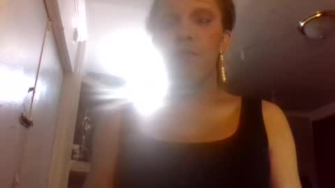 Lapuzzycat201923 online show from 10-28-25, 01:20