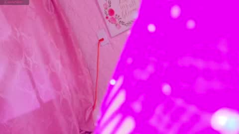 LARA online show from 04-26-26, 05:32